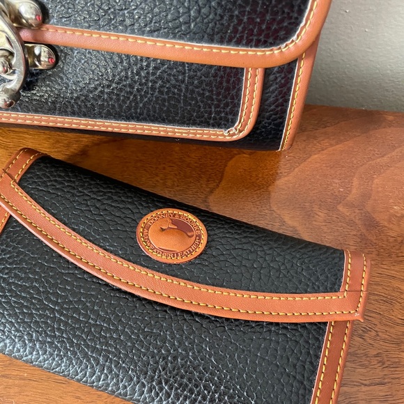 Vintage Dooney and Bourke Bag and Wallet - Picture 3 of 12